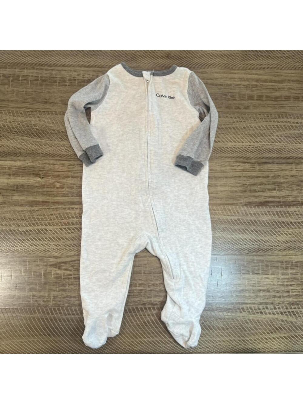 Calvin Klein baby boy footed pajama sleeper - Gray - 9M